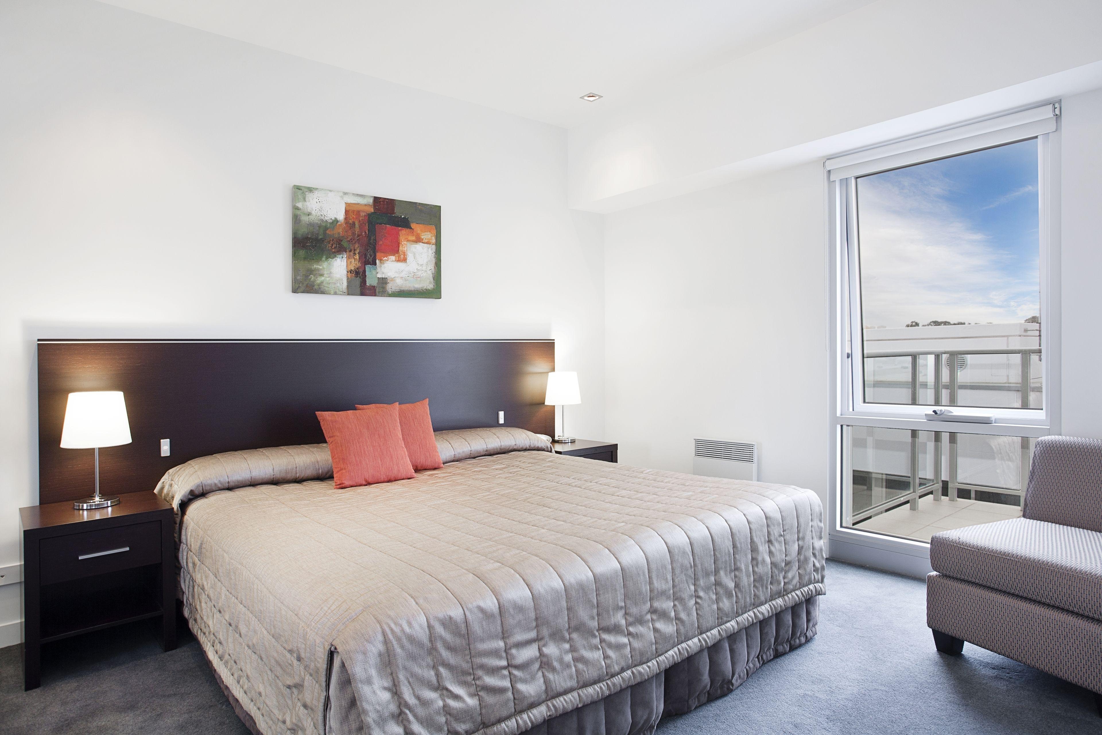 St Kilda Central Apartments — Photos 3